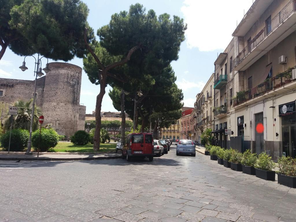 New Rubik'S Castle Hotel Catania Exterior photo